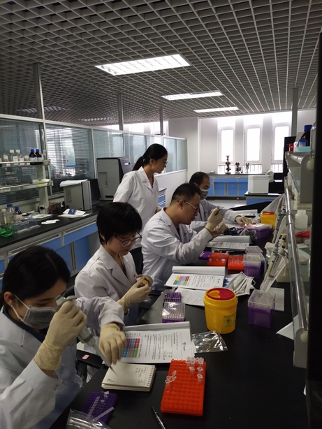 生物所药物筛选室举办科研理论知识培训和实验技能大比拼活动2-2.jpg